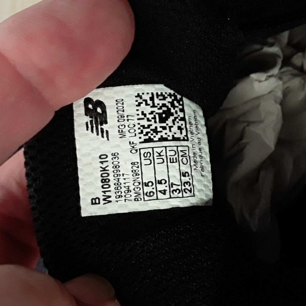 NWT New Balance Fresh Foam 1080 V10, Size 6.5 womens - Picture 5 of 9